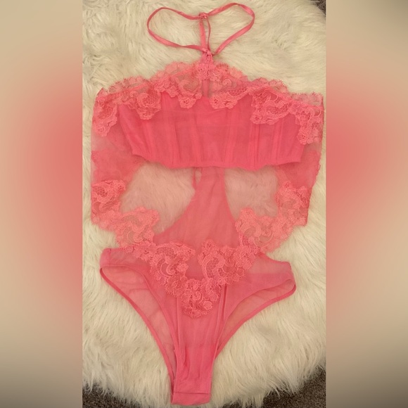 Victoria’s Secret Sheer Floral Teddy - Picture 4 of 5